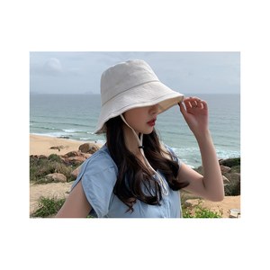 Wide-Brim Cycling Sun Hat - Top / brim detail